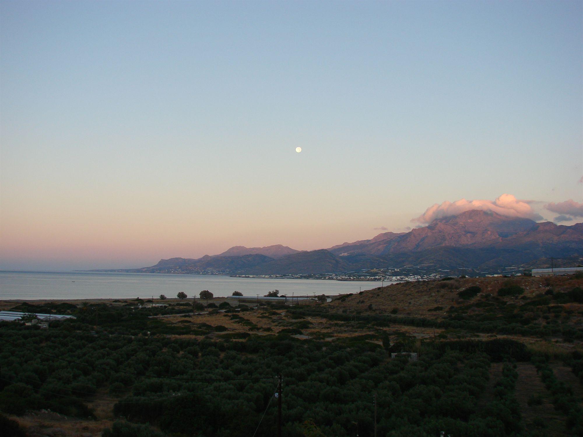Ville Du Soleil - Exclusive Homes With Rustic Charm And Sensational Views Of The Mediterranean Sea Makrýgialos エクステリア 写真