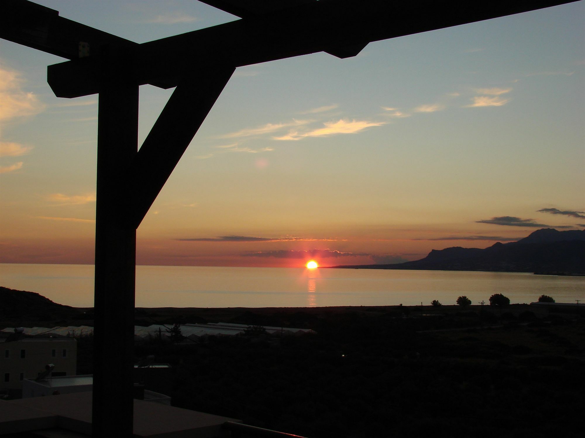 Ville Du Soleil - Exclusive Homes With Rustic Charm And Sensational Views Of The Mediterranean Sea Makrýgialos エクステリア 写真